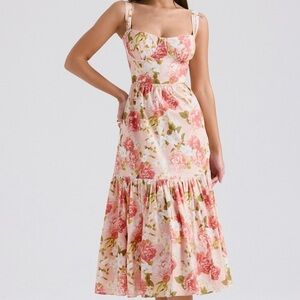 🌿|NWT| House of CB Elia Midi Dress in Pink Peony Print